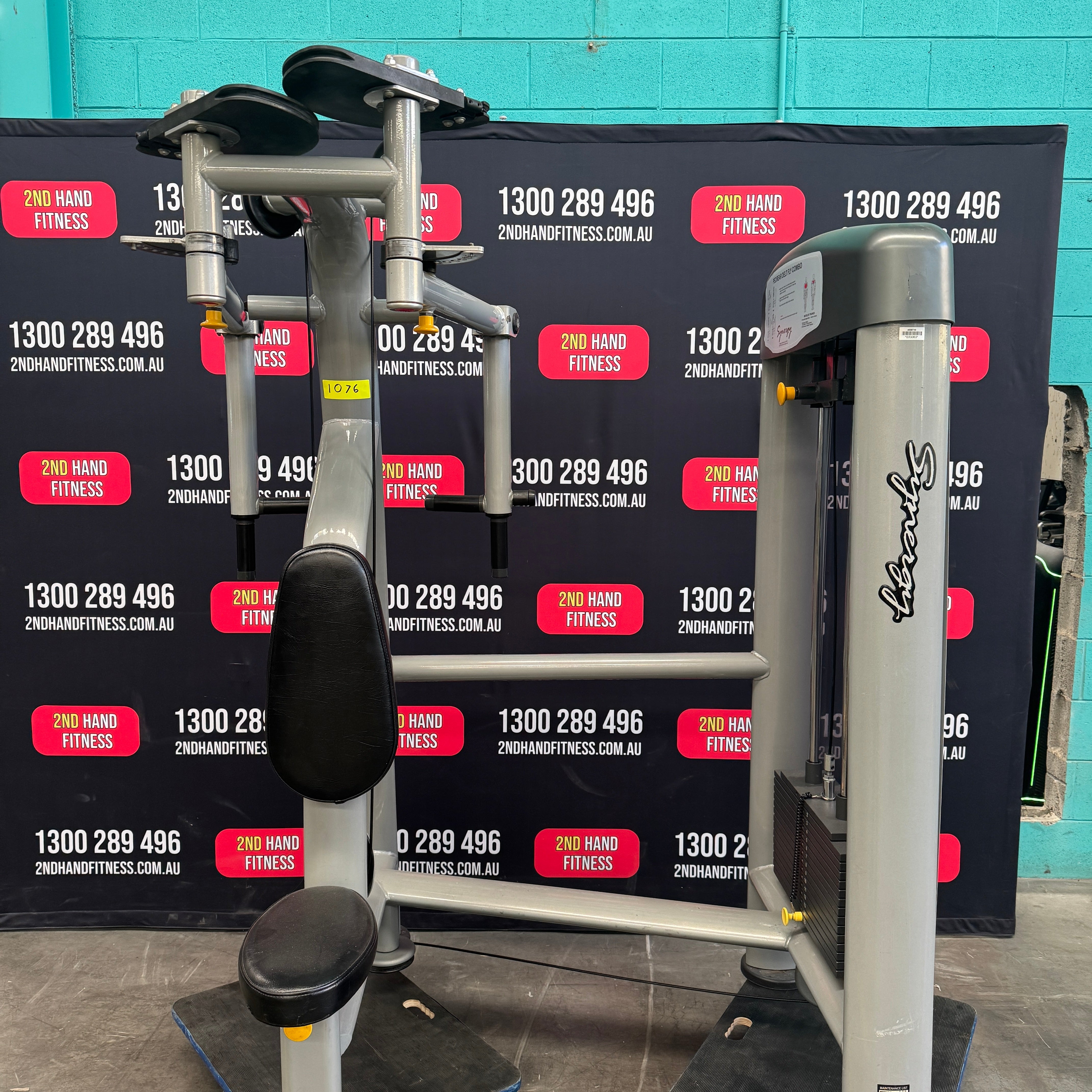 Synergy Rear Delt/Pec Fly