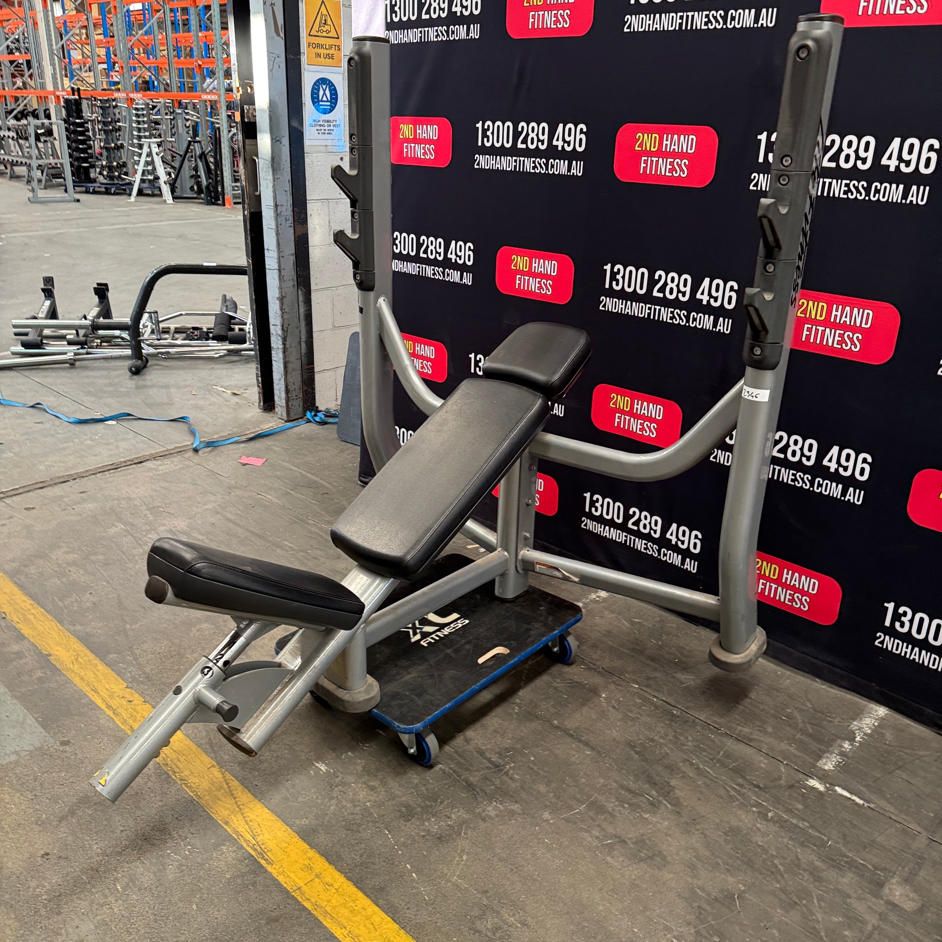 Life Fitness Incline Olympic Bench