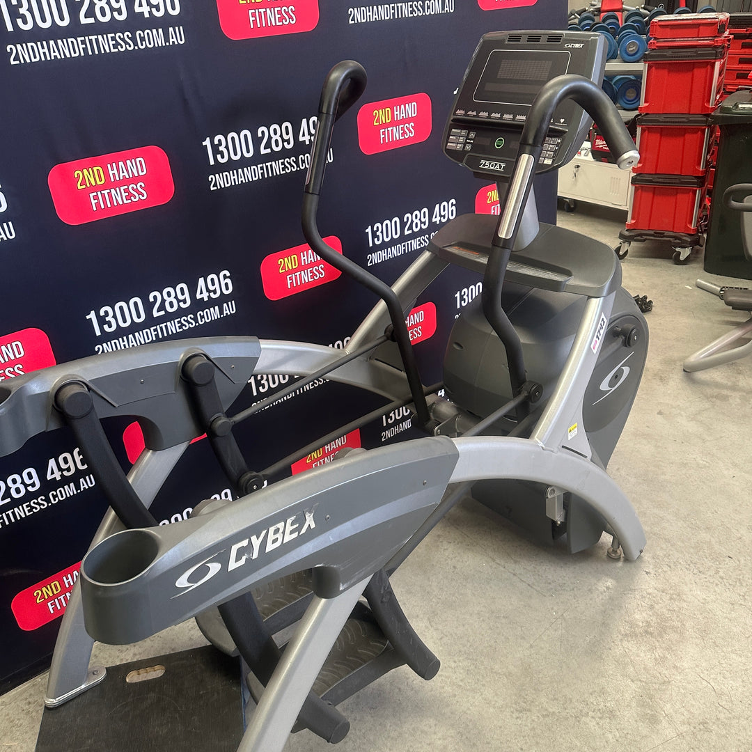 CYBEX Arc Trainer 750AT