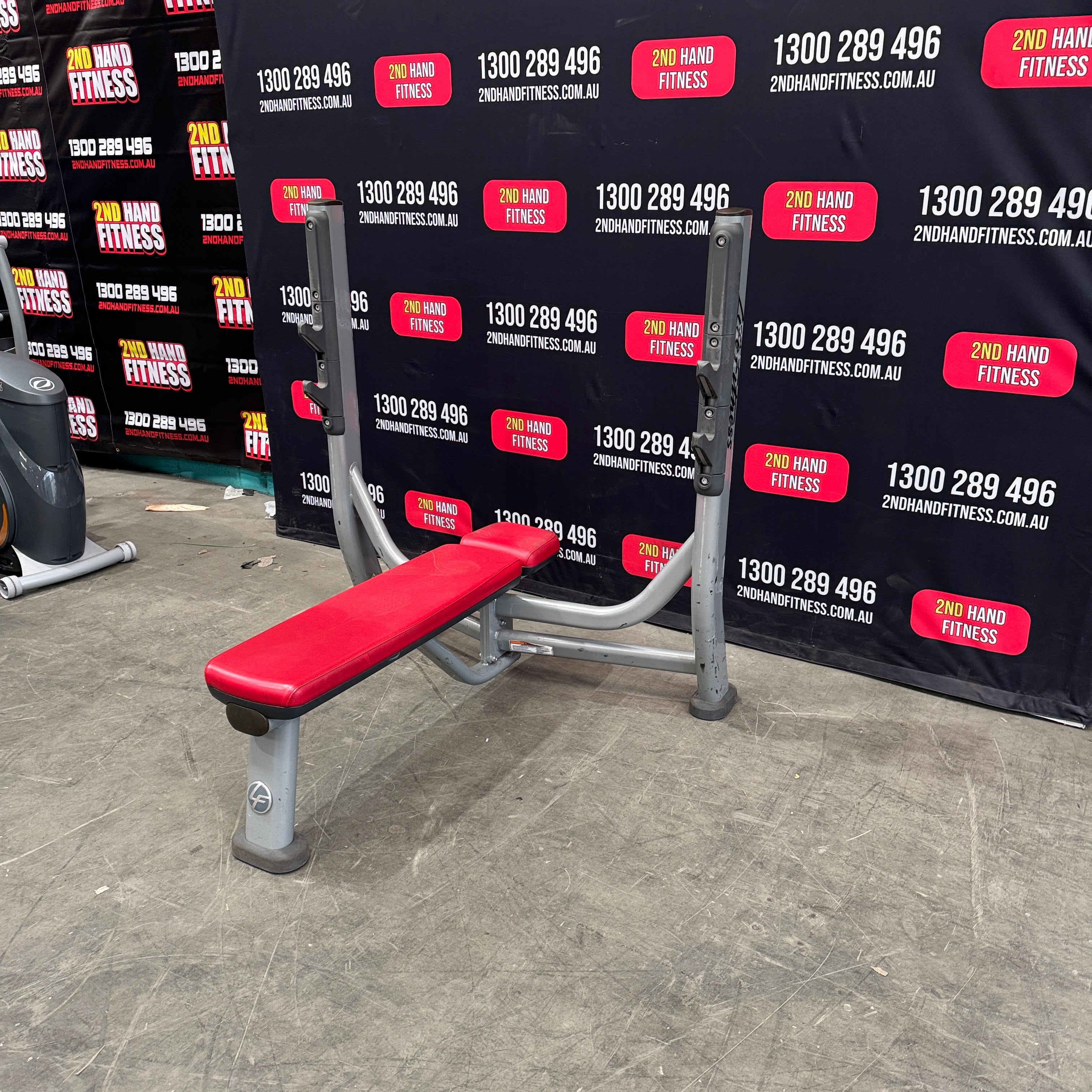 Life Fitness Olympic Flat Bench