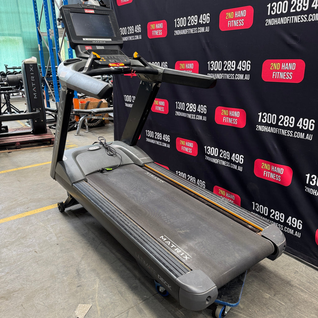 Matrix T7XE TREADMILL ( BLACK )