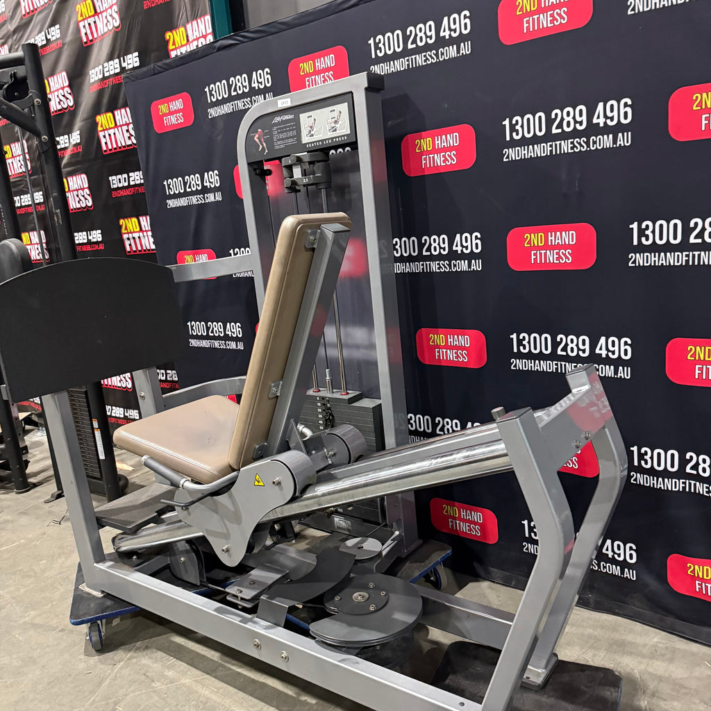 Life Fitness Pro2 Seated Leg Press