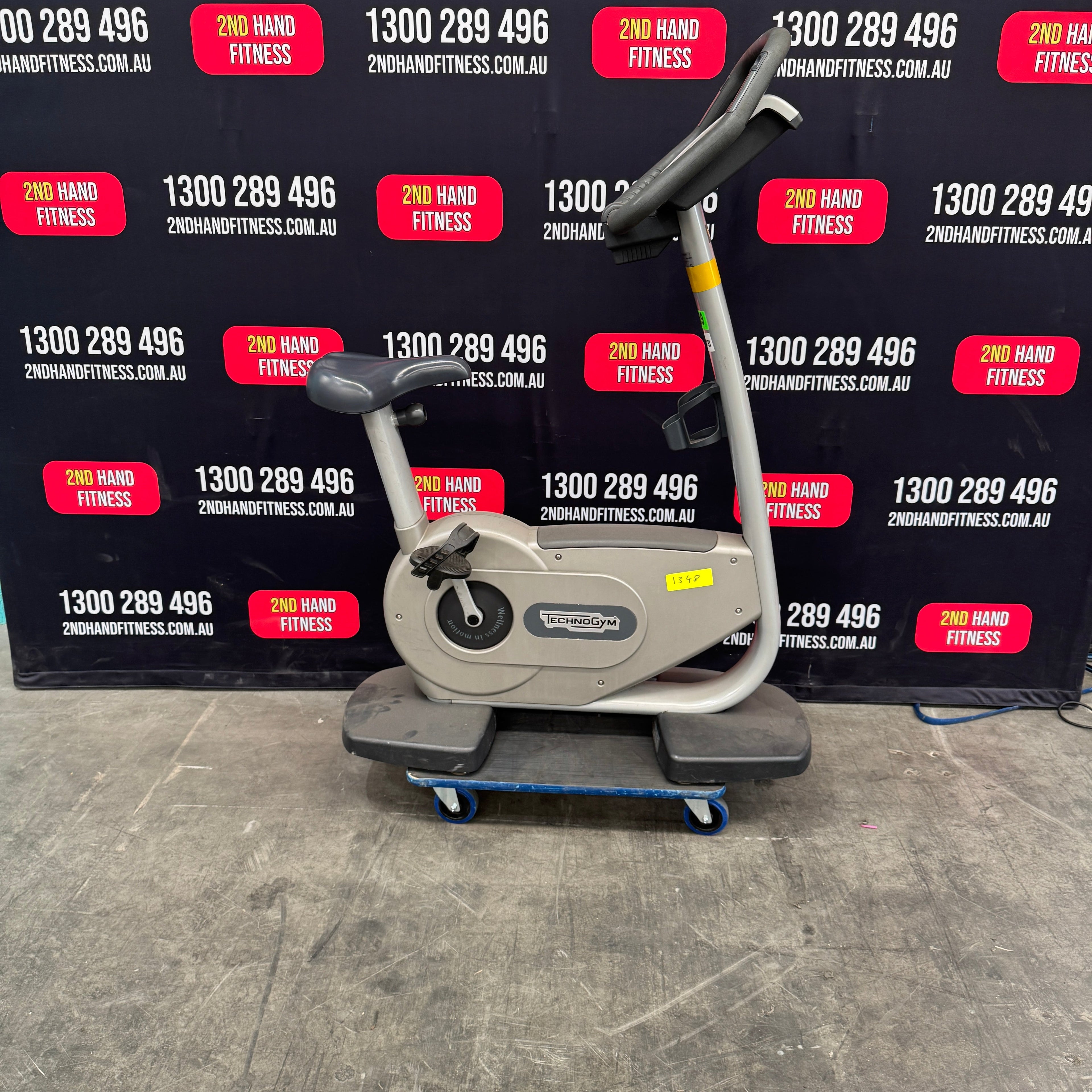 Technogym Excite 700 LED Upright Bike LED Display